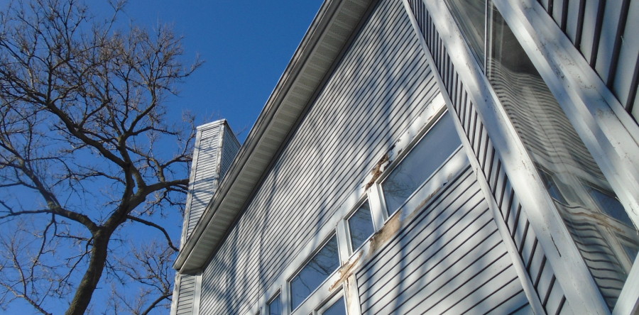Siding installation with wall waterproofing