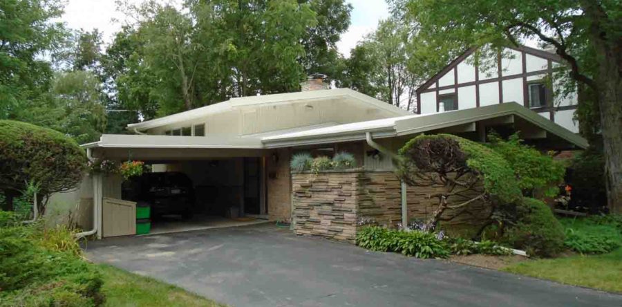 Low-slope (flat) TPO roofing system installed right over wood ceiling boards – project 15031302